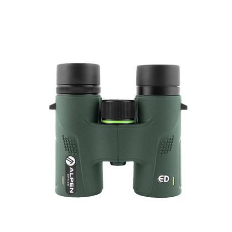 Alpen Chisos 6.5x32 ED binoculars front view showing the center focus wheel with green accent ring and twist-up eyecups