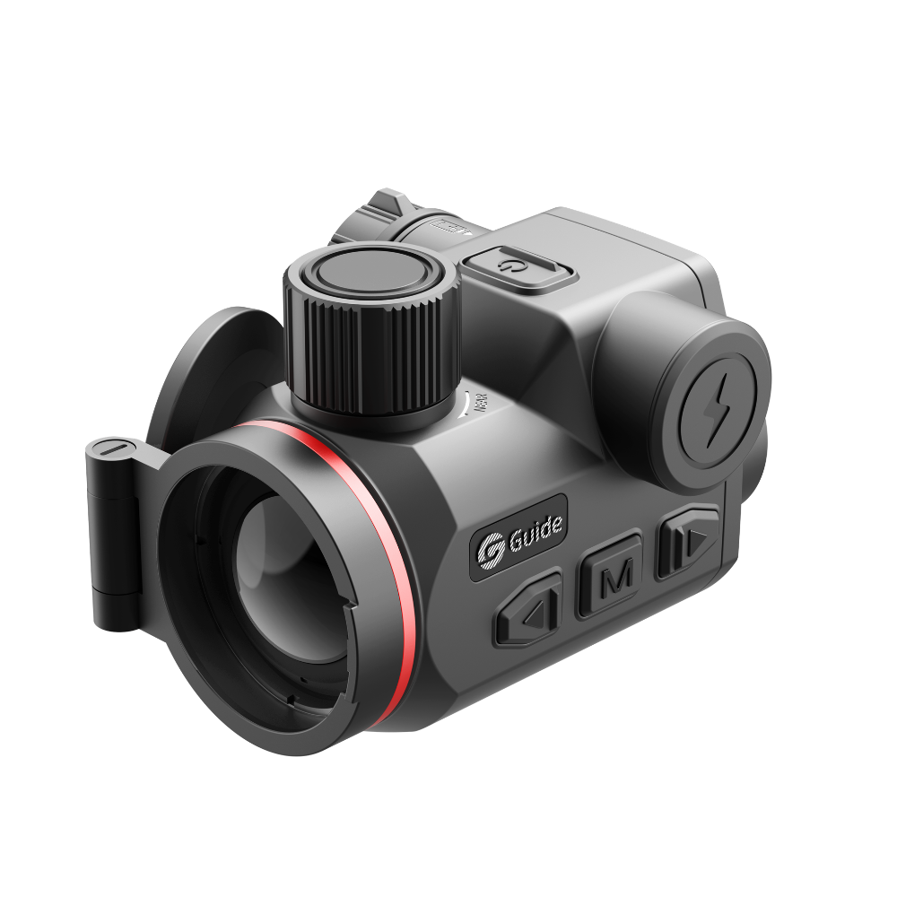 Guide Orion O435CS thermal clip-on three-quarter view with mounted Picatinny ring showing the focus knob, charging cap, and side controls