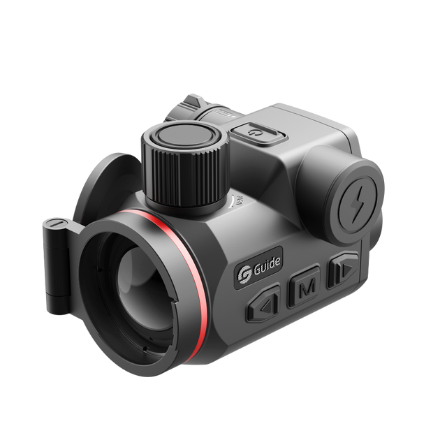Guide Orion O635CS thermal clip-on three-quarter view with mounted Picatinny ring showing the focus knob, charging cap, and side controls