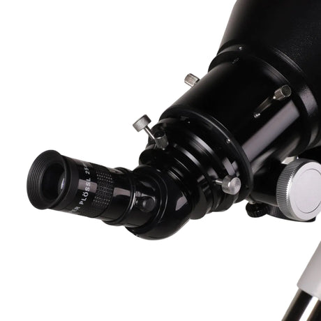 Sidara Plus 127 close-up of the diagonal and eyepiece at the focuser