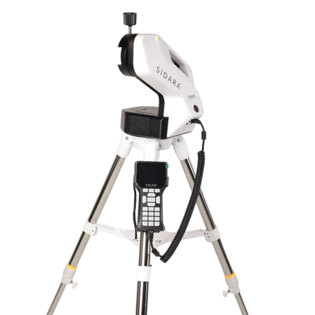 Sidara Pro GoTo mount without the telescope, front view with hand controller, Sidara Pro 127 package